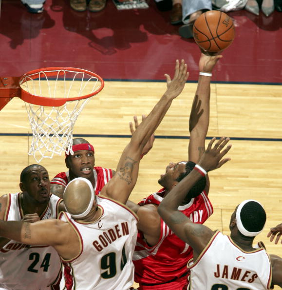 出巨大的体 出巨大的体